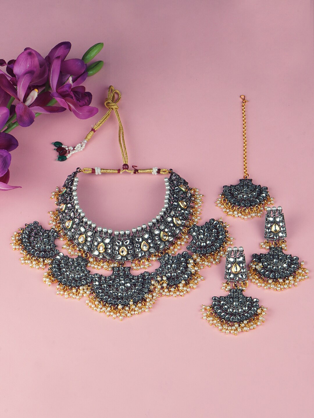 

Matushri Art Silver-Plated Kundan Studded Jewellery Set, Gold