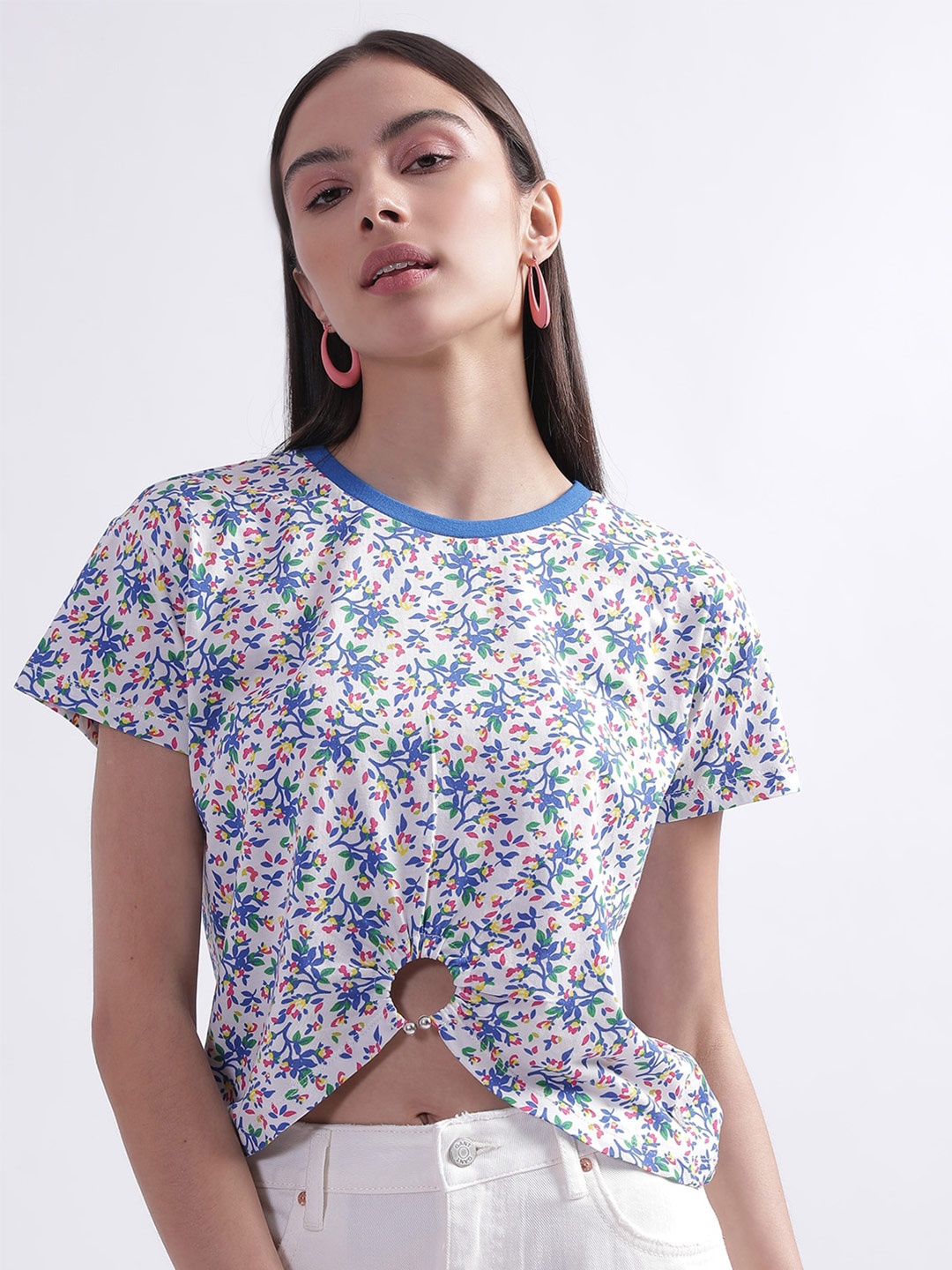 

ELLE Floral Printed Cut-Out Crop T-shirt, Blue