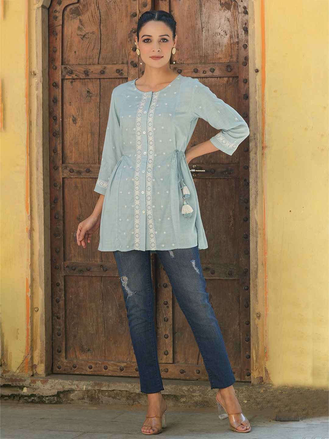 

Juniper Blue & White Embroidered Tie-Ups Ethnic Tunic