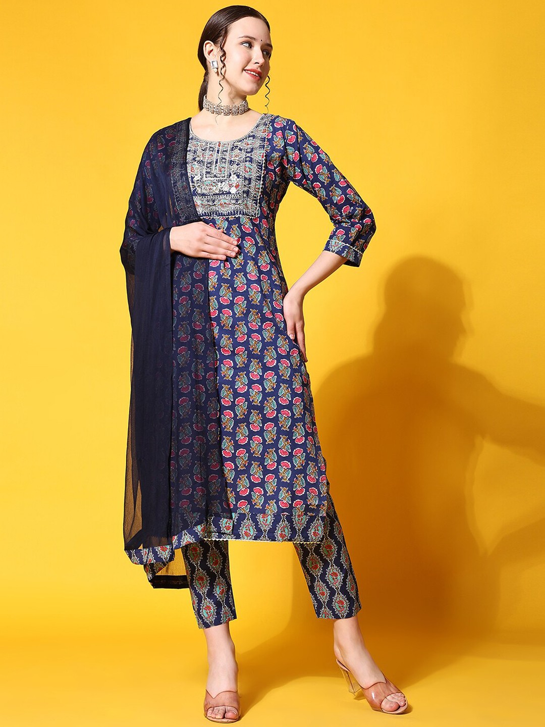 

Ziva Fashion Floral Printed Kurta With Trousers & Dupatta, Blue