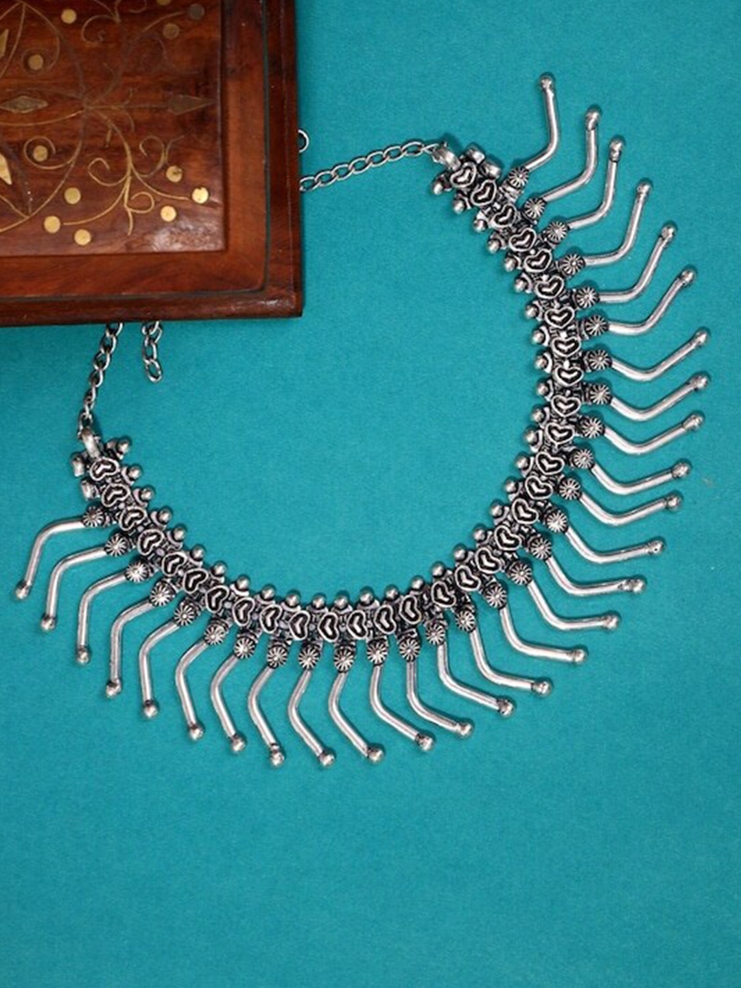 

Infuzze Silver-Plated Oxidised Necklace