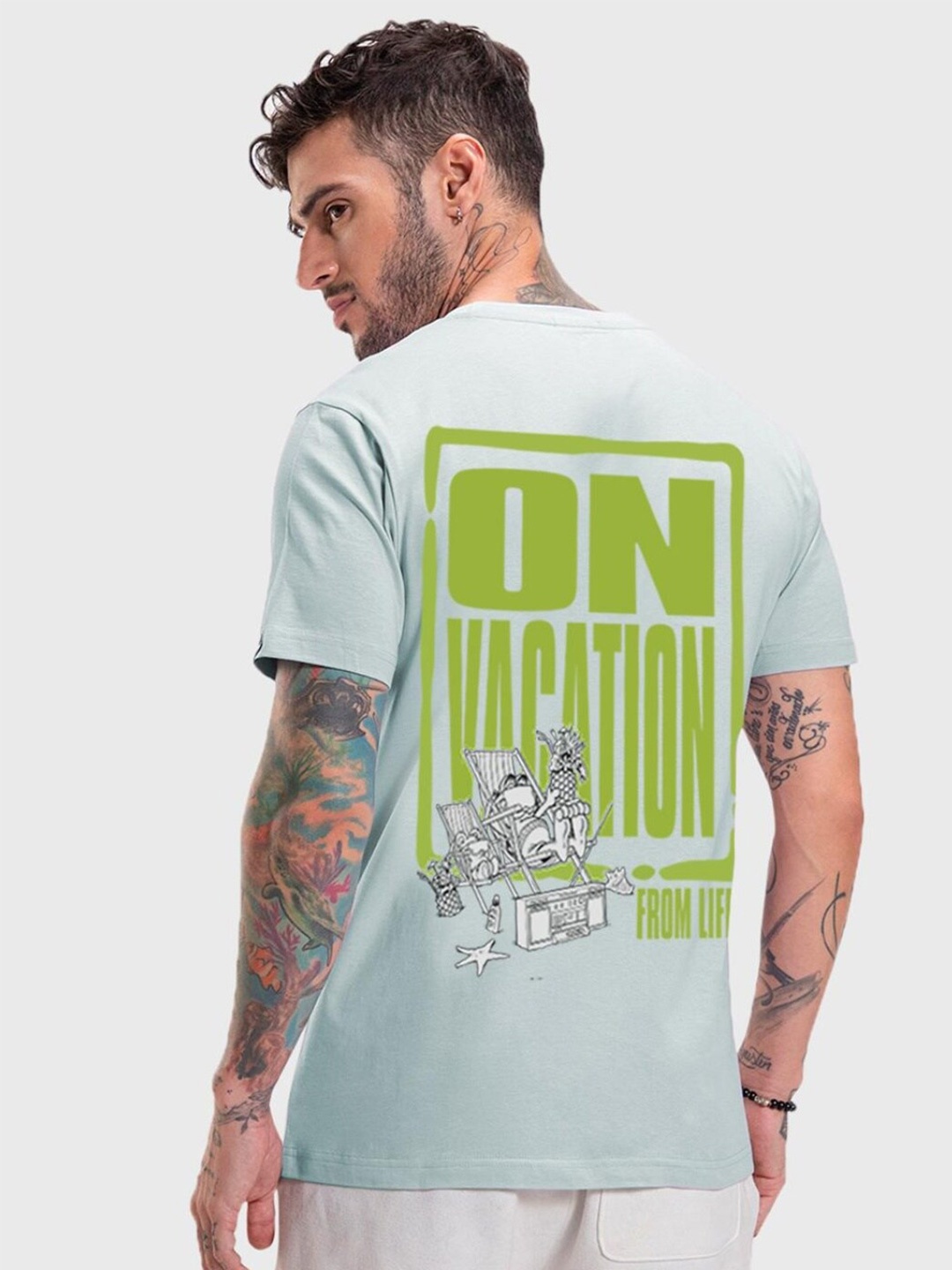 

Bewakoof Blue & Green Typography Garfield Printed Round Neck Cotton T-Shirt