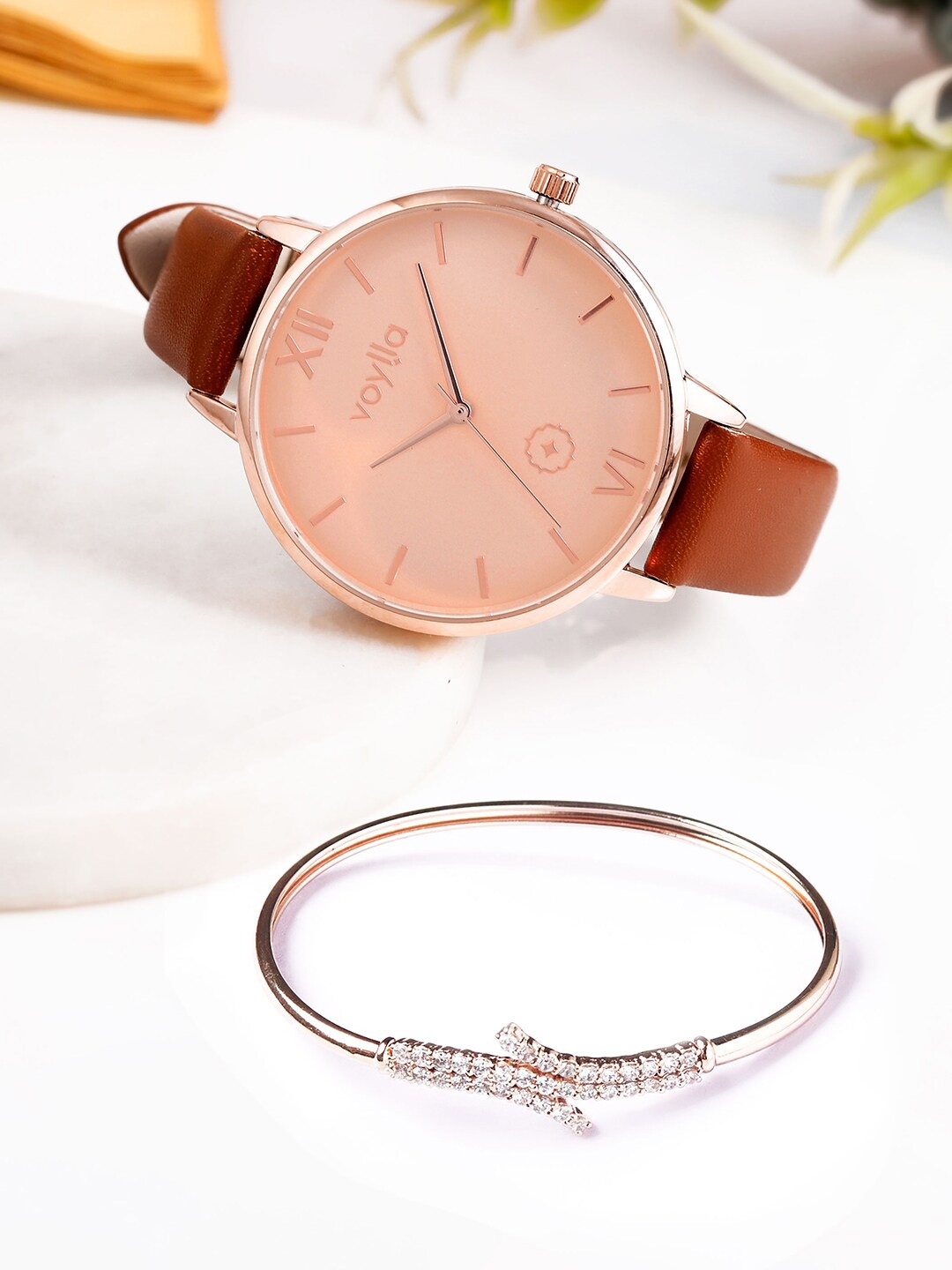 

Voylla Women Watch with Bracelet Gift Set 8905124498660, Brown