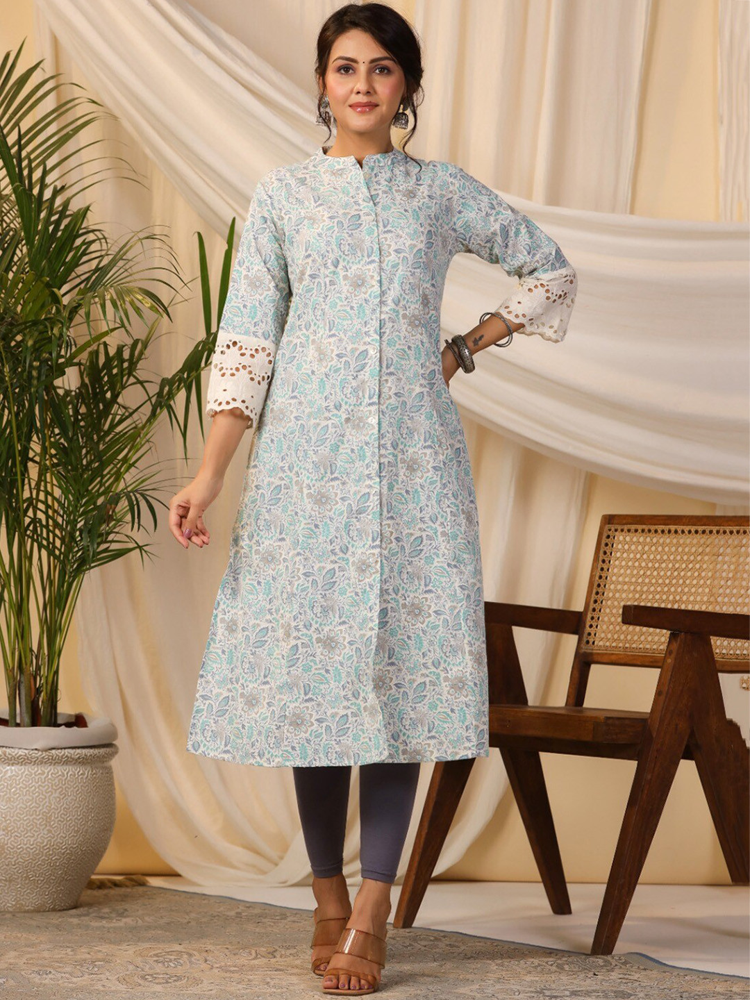 

Meena Bazaar Floral Printed Panelled A-Line Cotton Kurta, Sea green