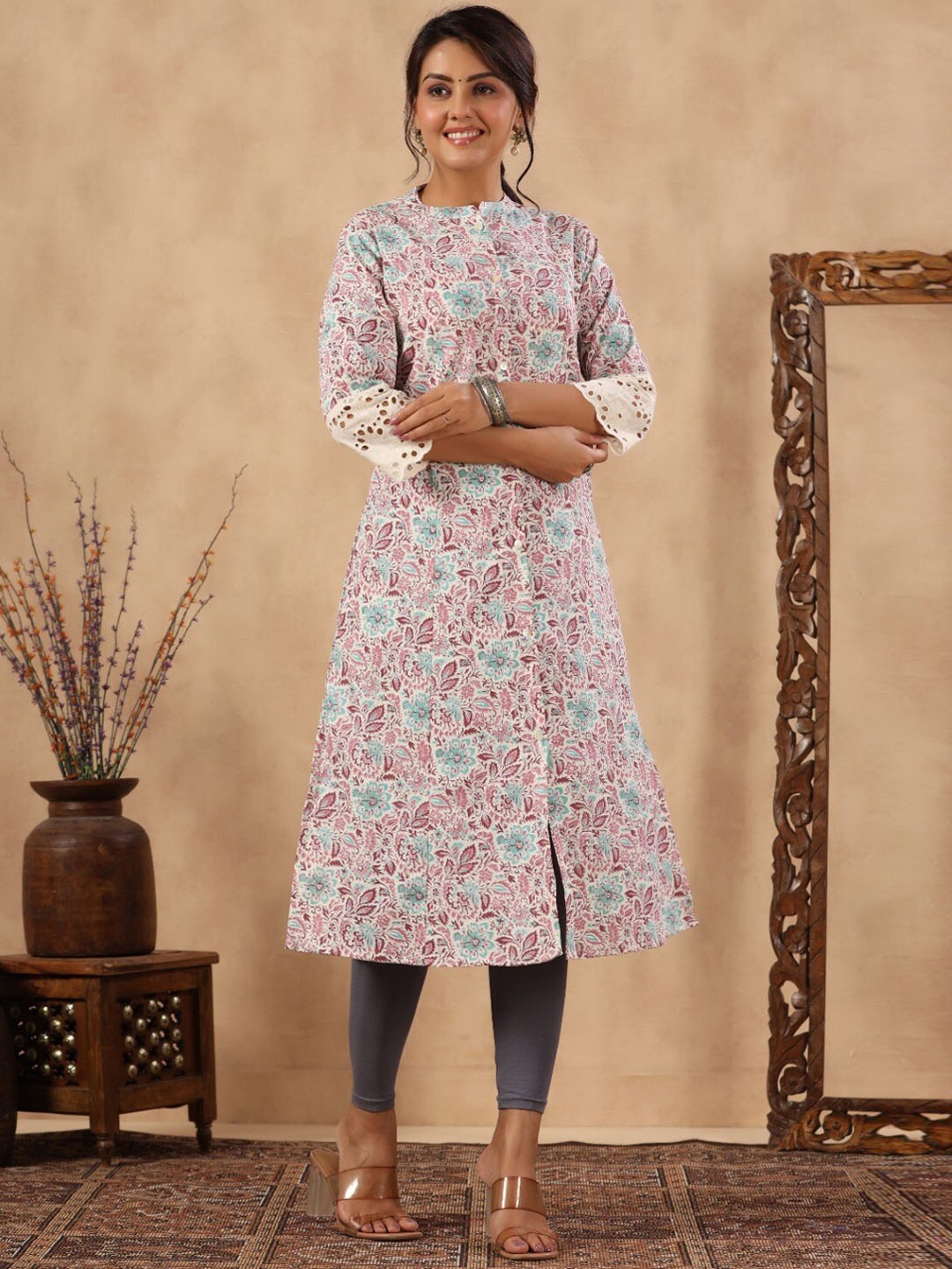 

Meena Bazaar Floral Printed Mandarin Collar A-Line Kurta, White