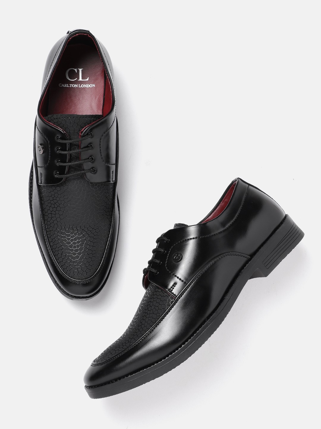 

Carlton London Men Textured Formal Derbys, Black