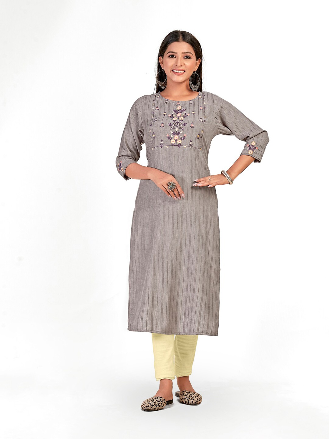 

NH KAPDEWALA Striped Thread Work Straight Kurta, Grey