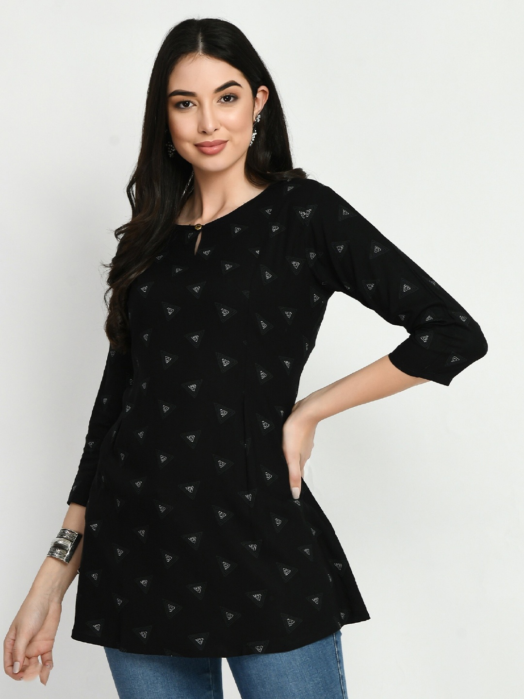 

Shiv Textiles Geometric Printed Keyhole Neck Kurti, Black