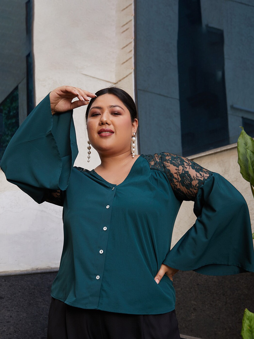 

CURVE BY KASSUALLY Teal Green Plus Size V-Neck Bell Sleeve Lace Detailed Top