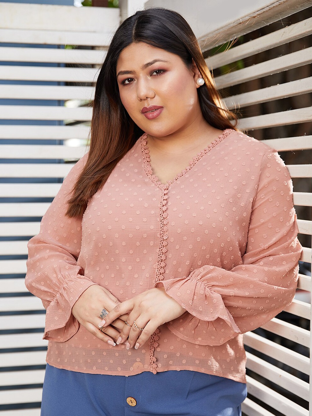 

CURVE BY KASSUALLY Peach Plus Size Self Design V-Neck Bell Sleeve Top