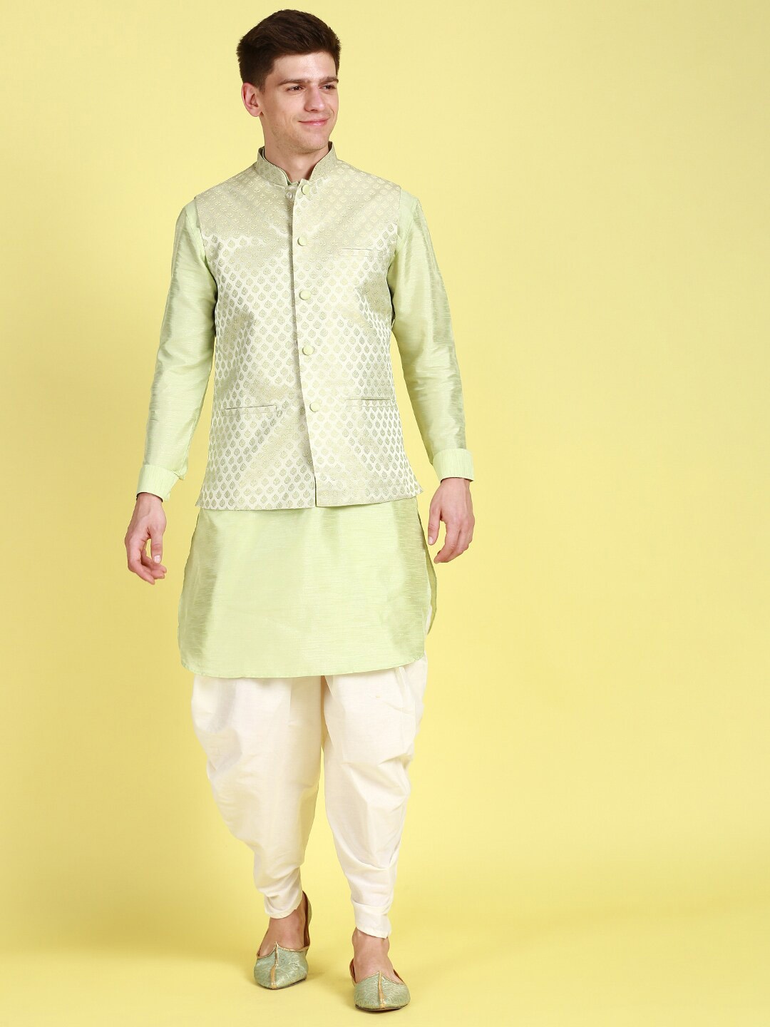 

Sanwara Mandarin Collar Straight Kurta with Dhoti Pants & Nehru Jacket, Green