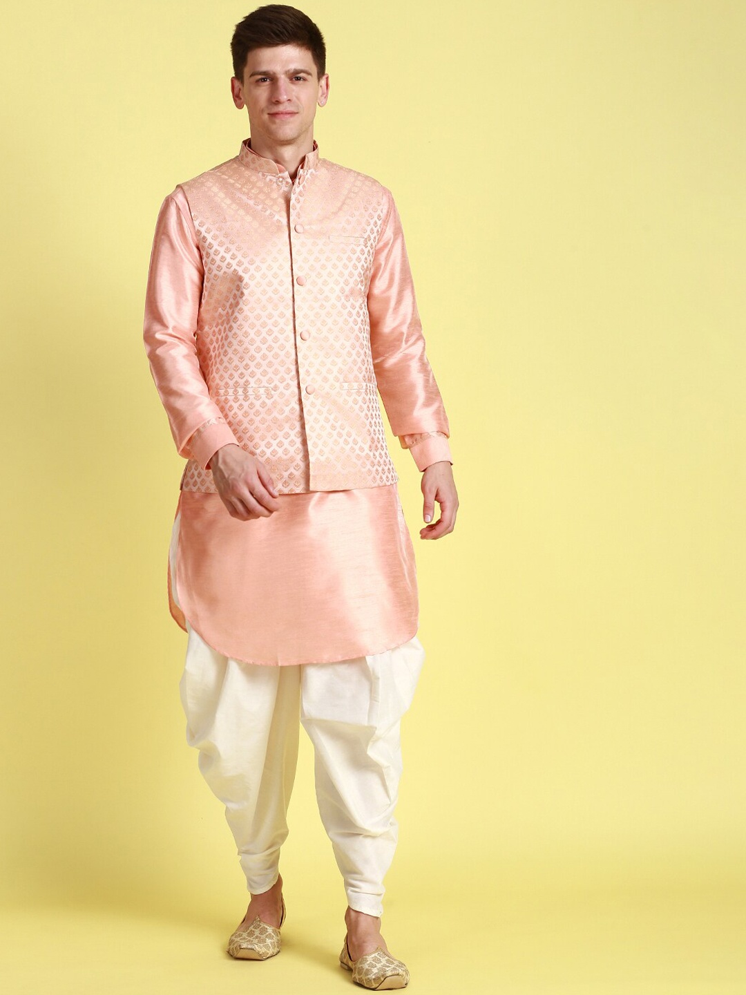 

Sanwara Mandarin Collar Straight Kurta with Dhoti Pants & Nehru Jacket, Pink