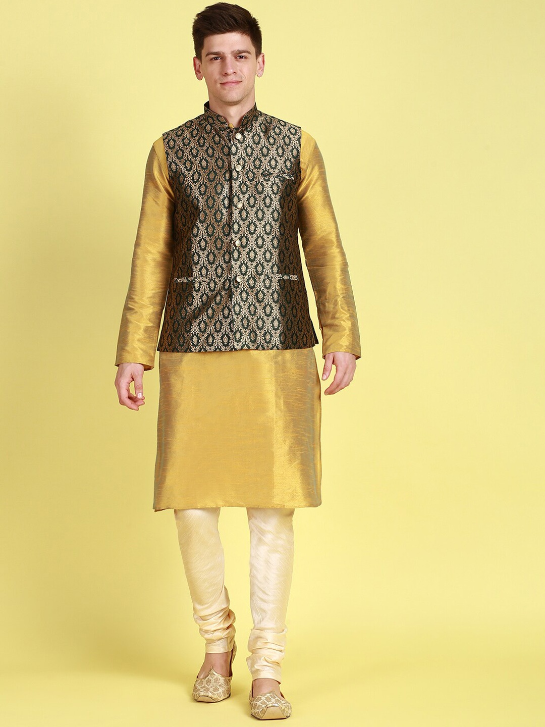 

Sanwara Mandarin Collar Straight Kurta with Churidar & Nehru Jacket, Green