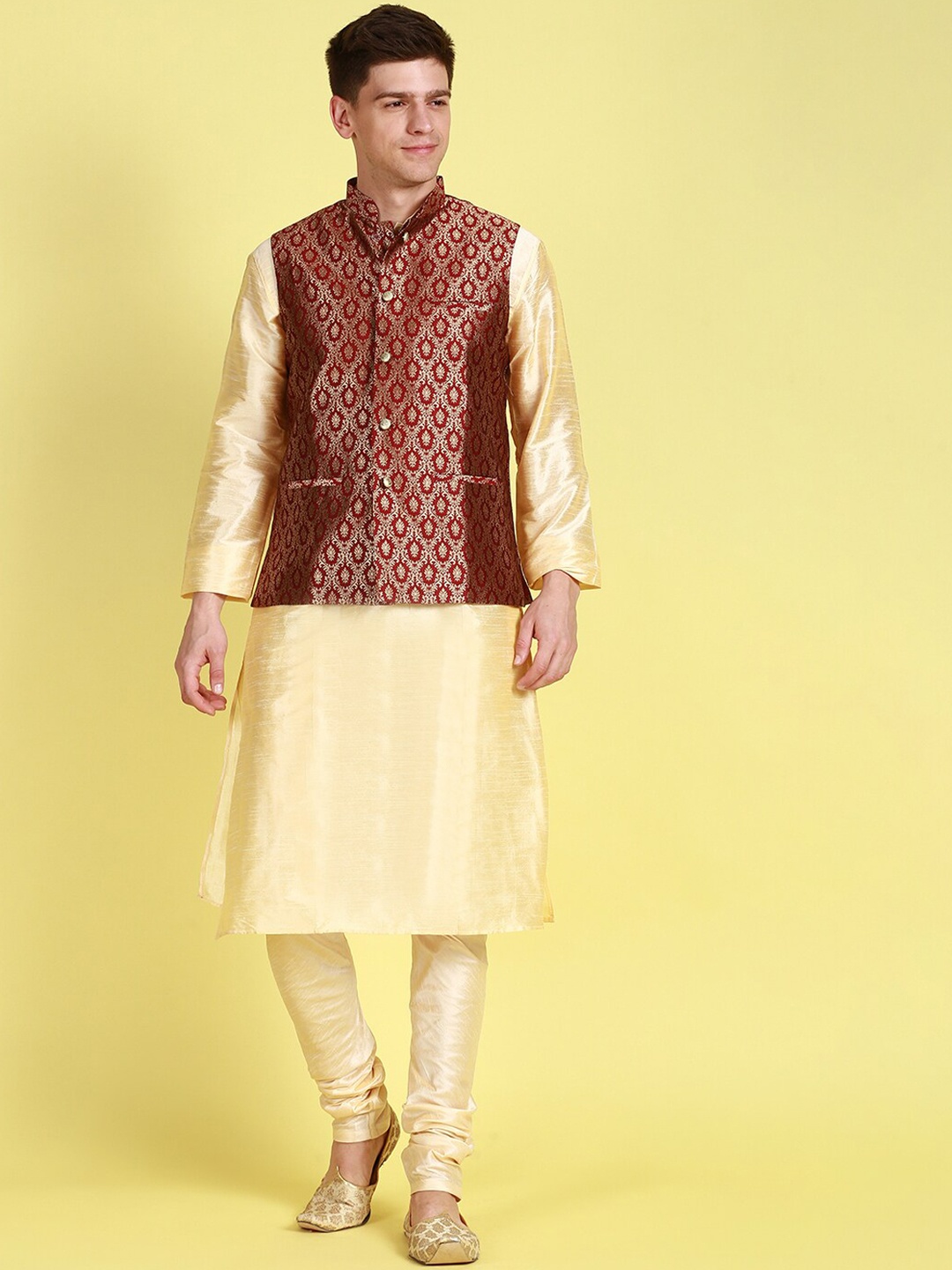 

Sanwara Mandarin Collar Straight Kurta with Churidar & Nehru Jacket, Cream