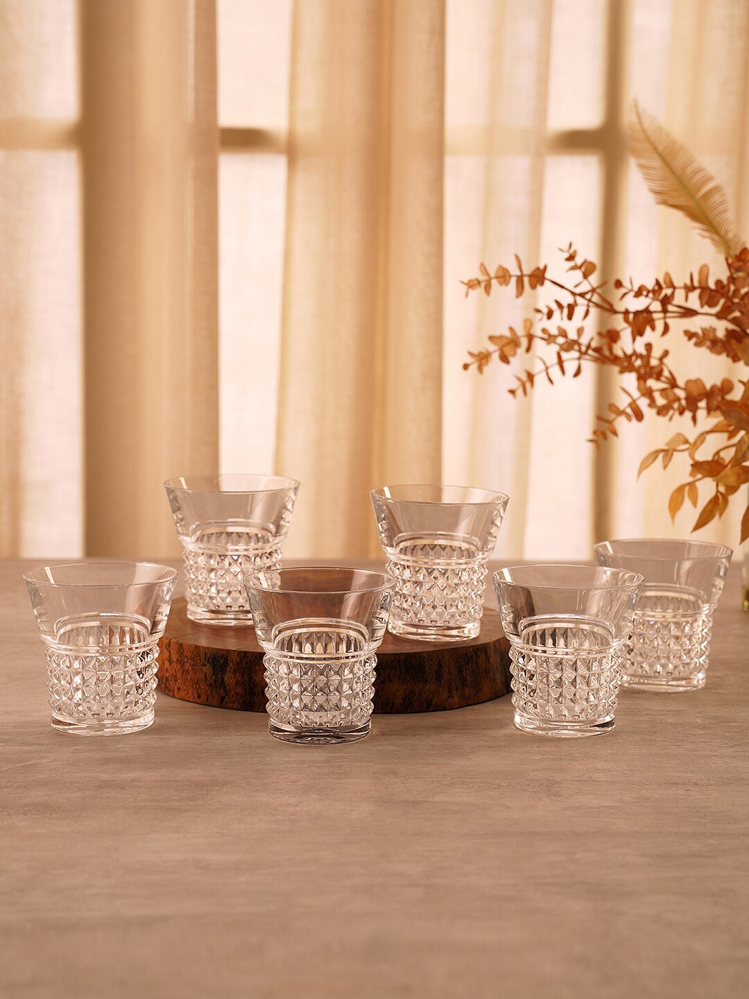 

Pure Home and Living 6 Pieces Transparent Diamond Cut Whiskey Glasses