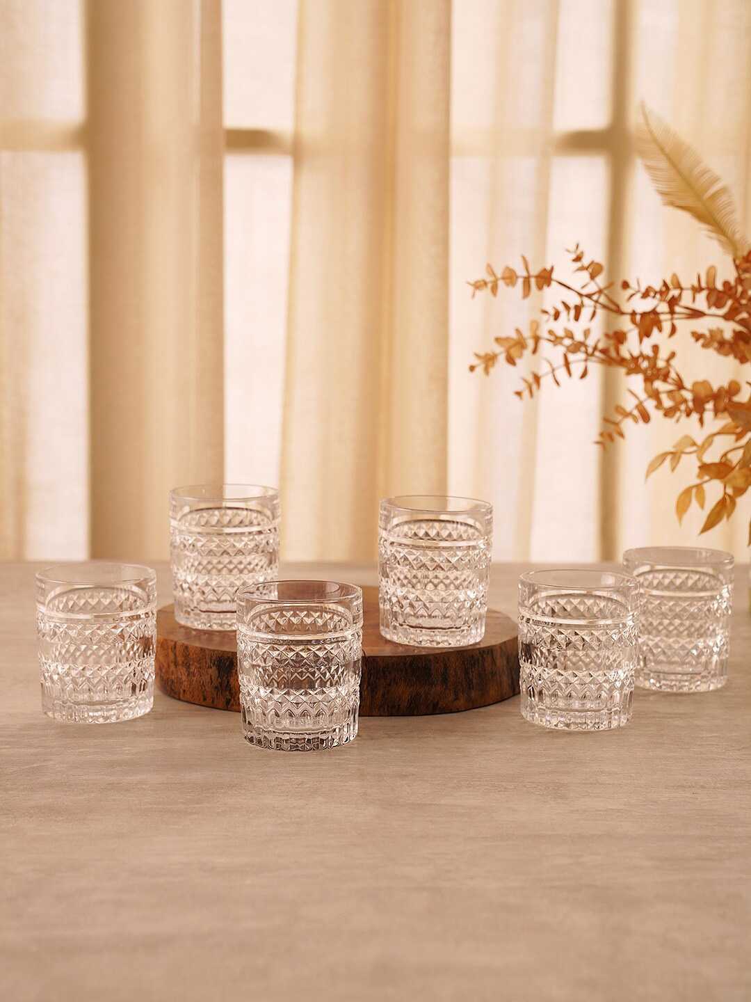 

Pure Home and Living 6 Pieces Transparent Diamond Cut Whiskey Glasses