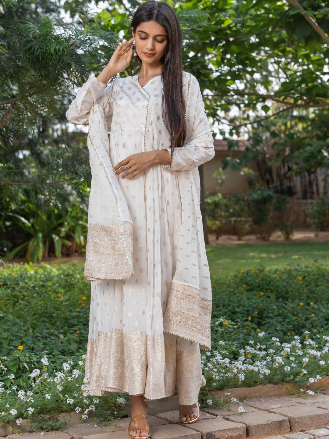 

HOUSE OF JAMOTI Woven Design Pure Silk Kurta with Trousers & With Dupatta, White