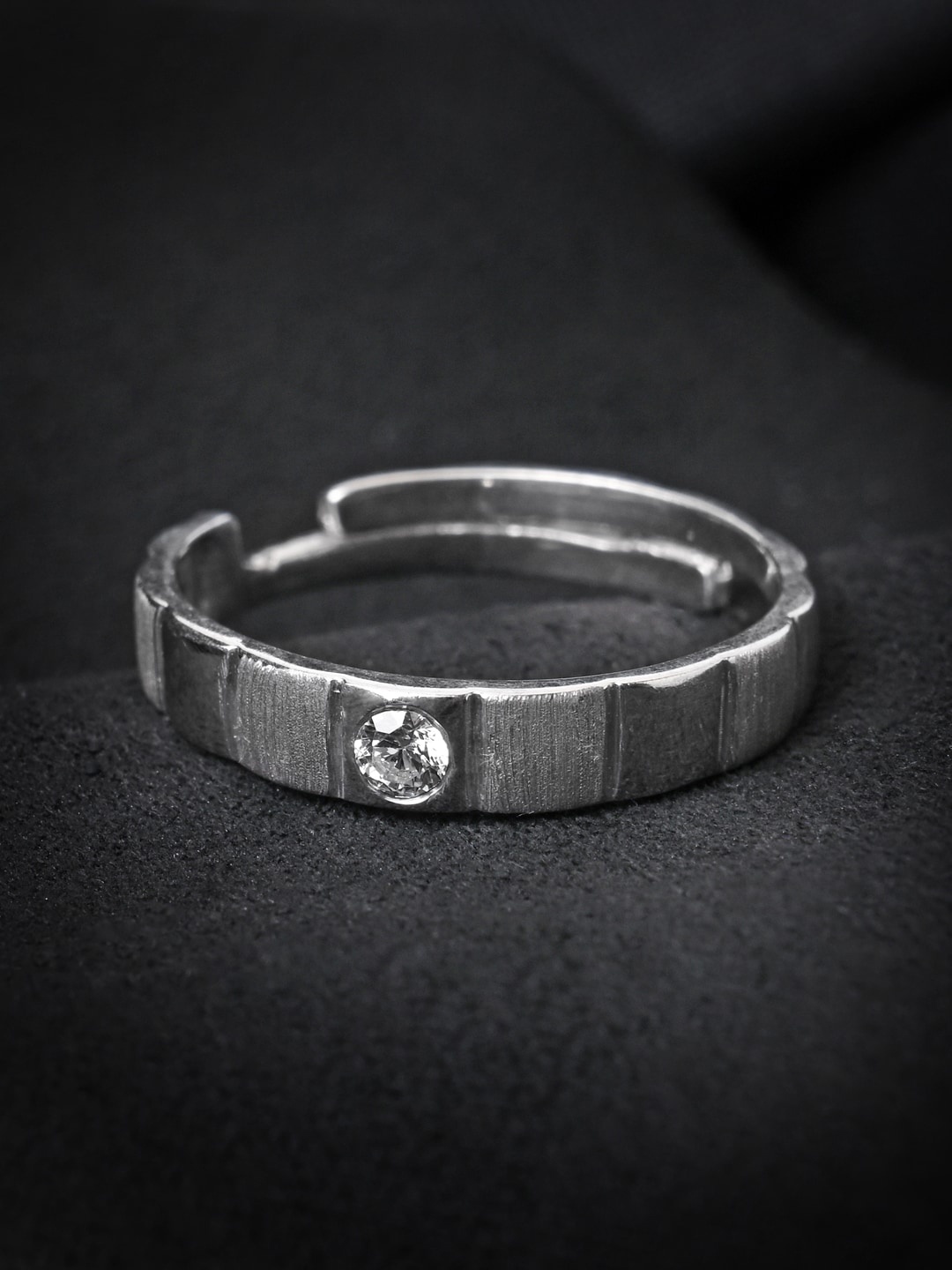 

Clara Men 925 Sterling Silver Rhodium-Plated Finger Ring