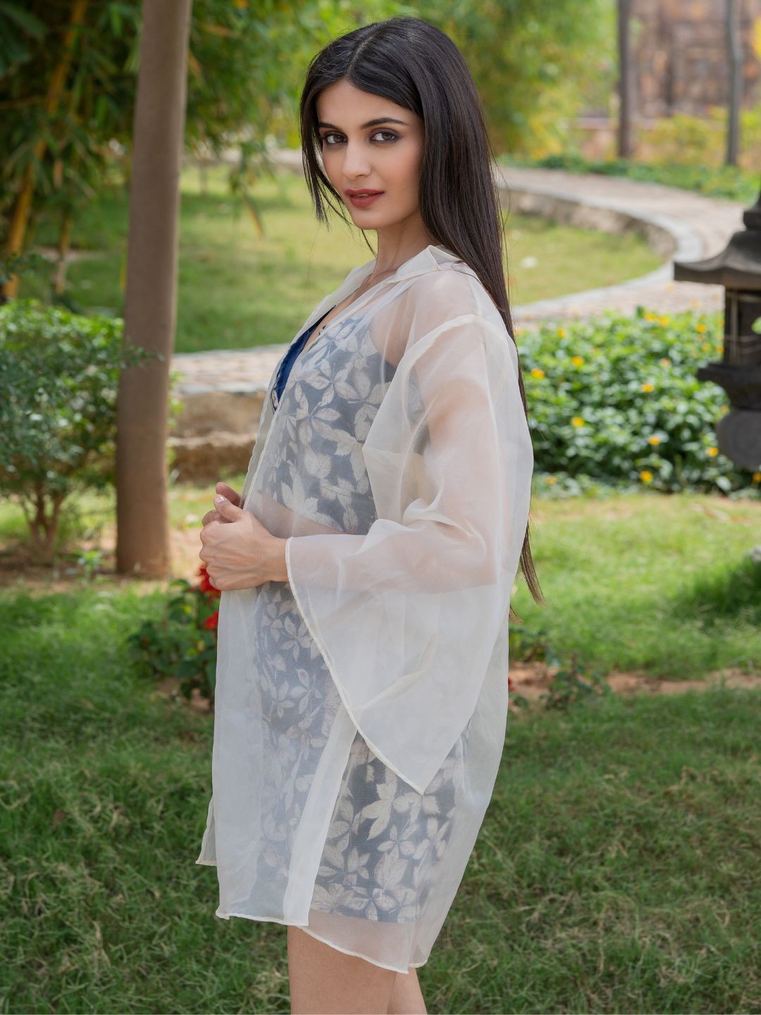 

HOUSE OF JAMOTI Floral Printed Pure Cotton Top With Shorts & Shrug, Navy blue