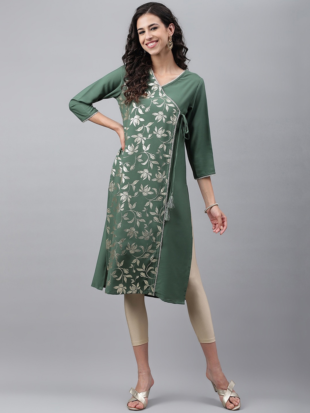 

Janasya Green & Gold-Toned Angrakha Floral Printed Gotta Patti Crepe Kurta