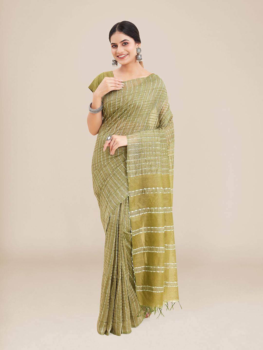 

Kalyan Silks Green Woven Design Tussar Saree