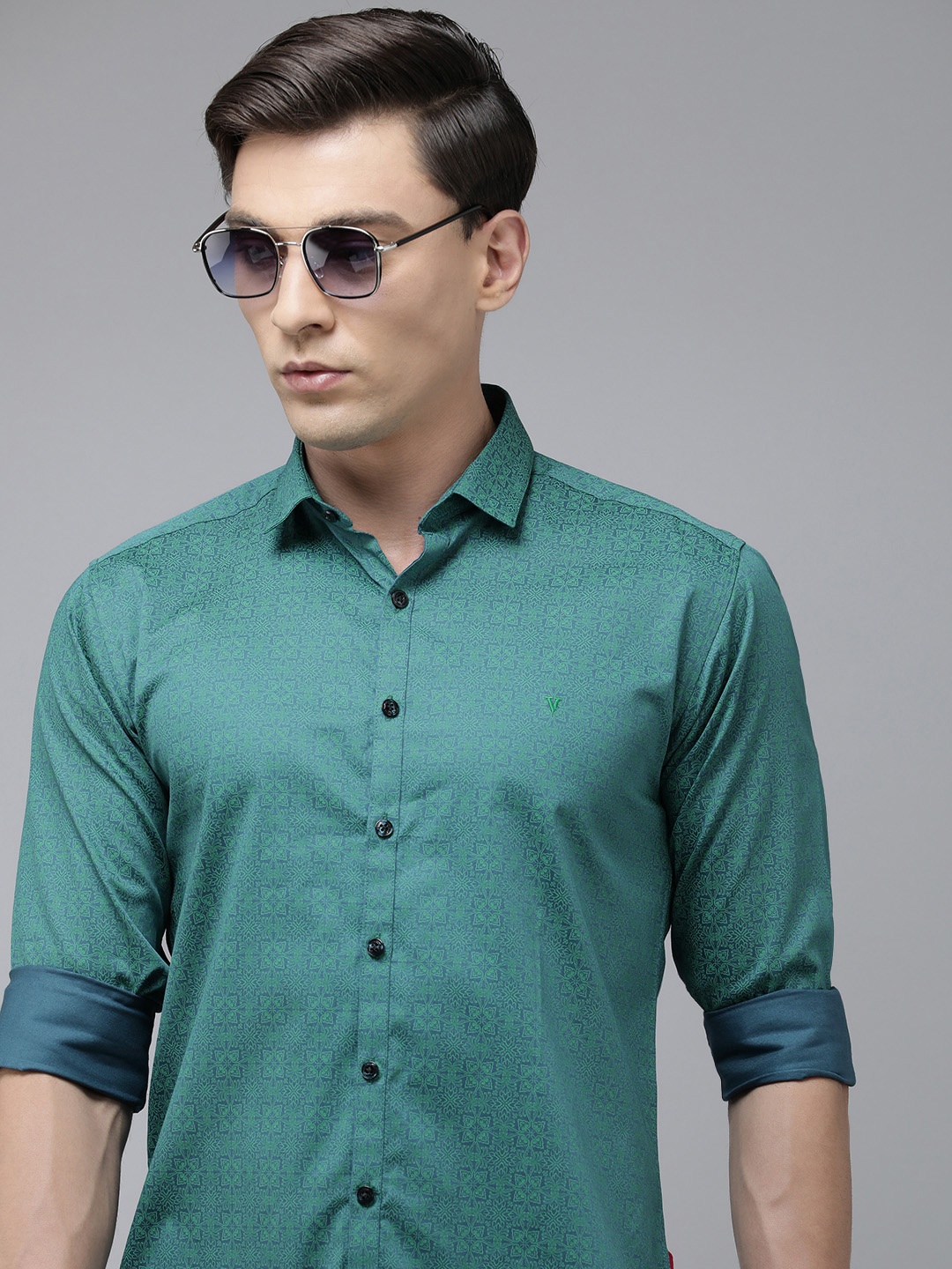 

V Dot Men Pure Cotton Slim Fit Opaque Printed Casual Shirt, Teal