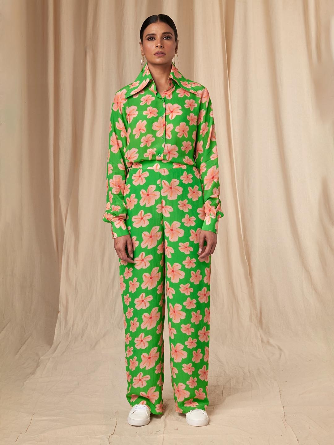 

Masaba Comfort Floral Printed Cotton Casual Shirt, Green