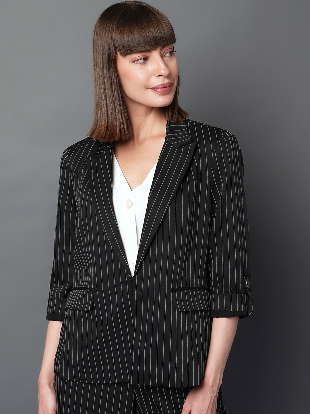 

Vero Moda Striped Single Breasted Notched Lapel Formal Blazers, Black