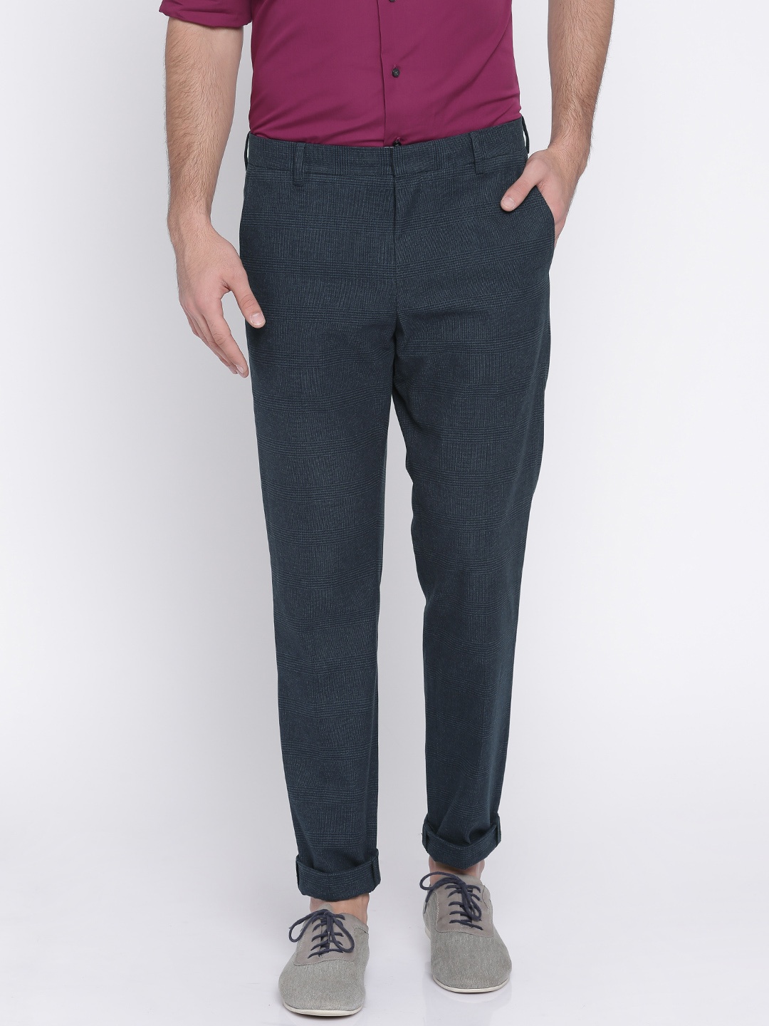 

Tommy Hilfiger Men Navy Blue Slim Fit Checked Regular Trousers