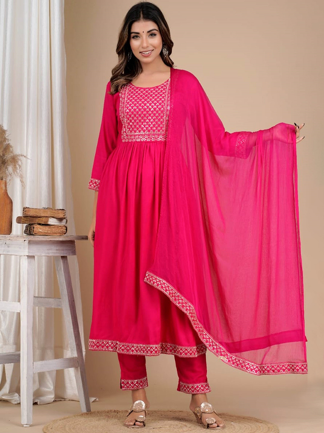 

misbis Women Pink Embroidered Regular Gotta Patti Kurta with Trousers & With Dupatta