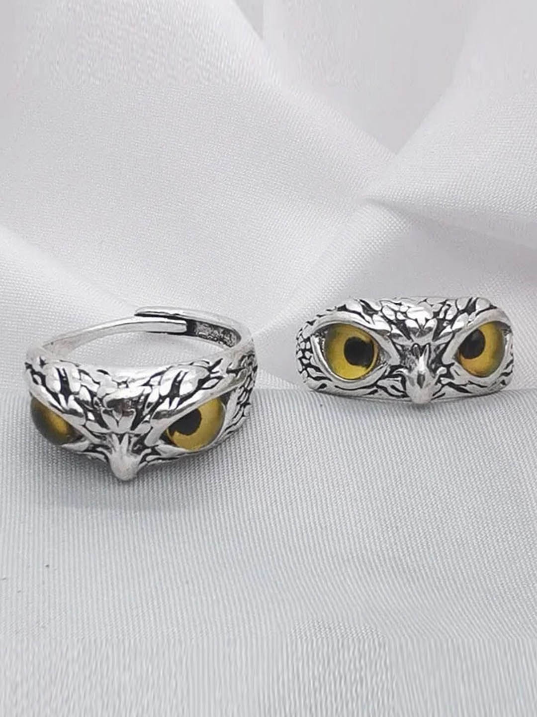 

VIEN Silver-Plated Stone Studded Owl Eye Adjustable Finger Ring