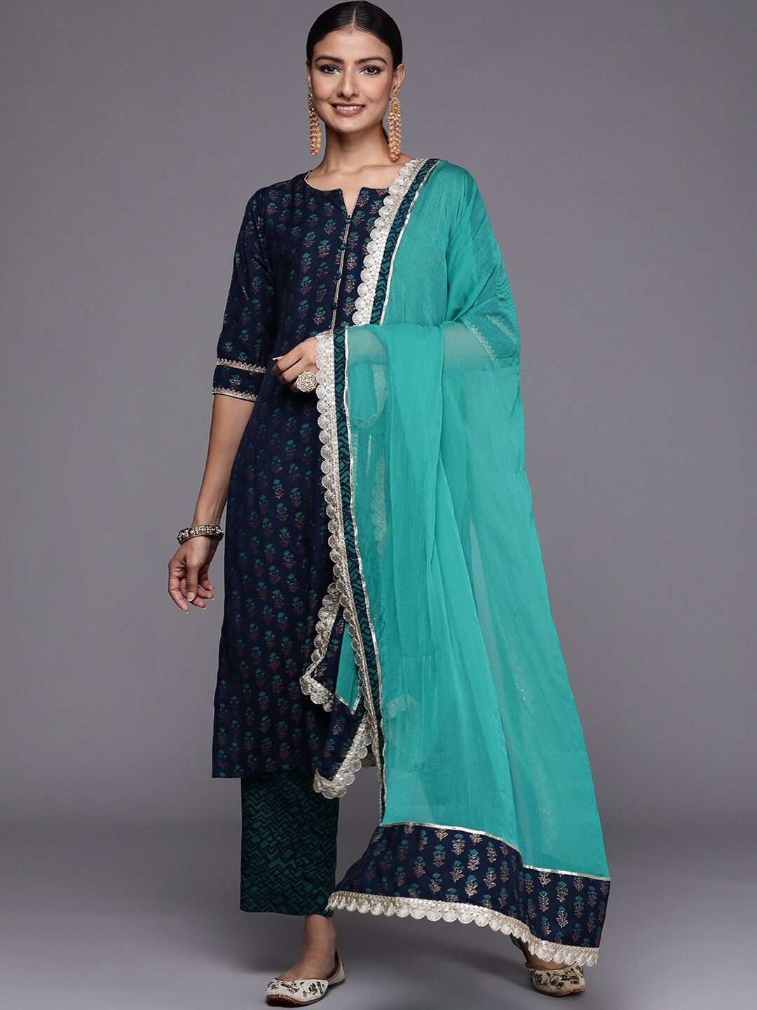 

Libas Navy Blue & Sea Green Floral Printed Kurta with Trousers & Dupatta