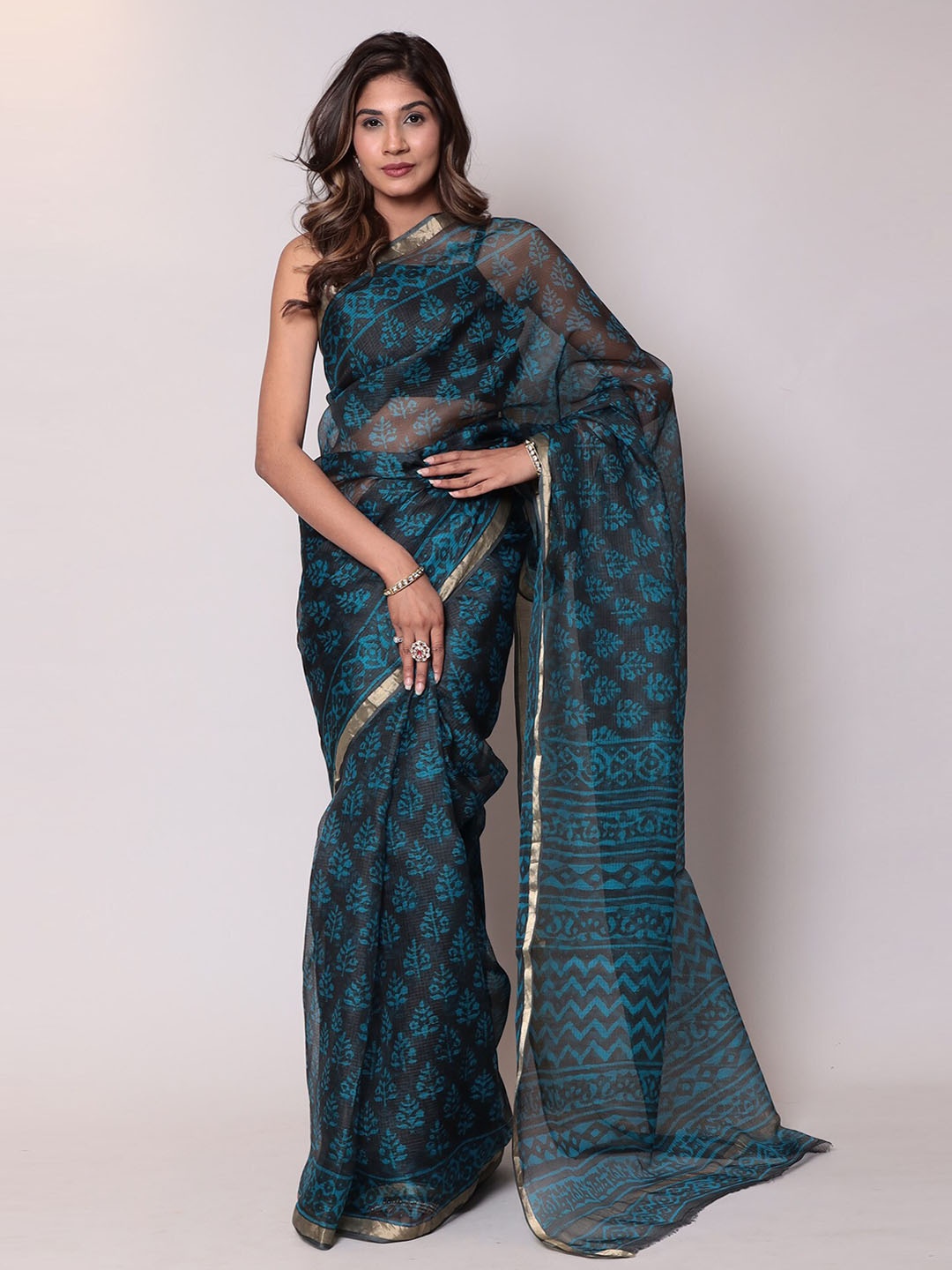 

ZARI Ethnic Motif Zari Silk Blend Kota Saree, Black