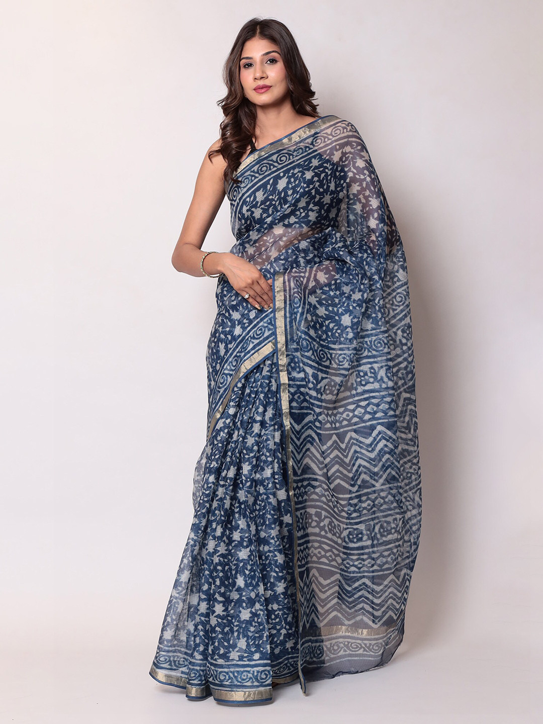

ZARI Abstract Zari Silk Blend Kota Saree, Blue