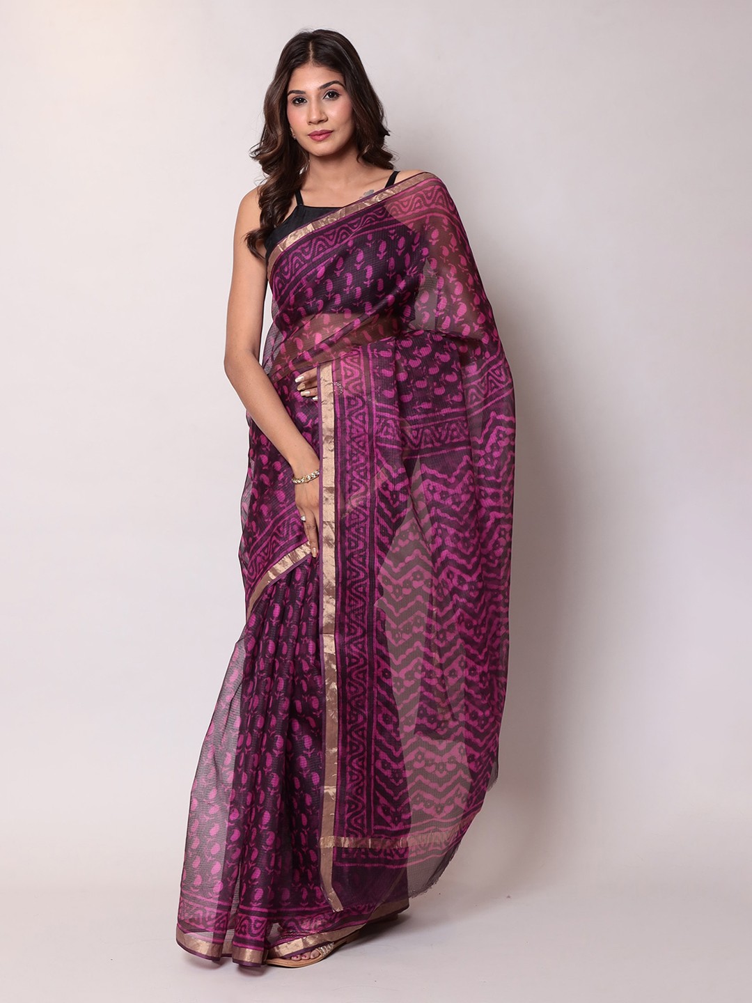 

ZARI Paisley Printed Zari Kota Saree, Purple