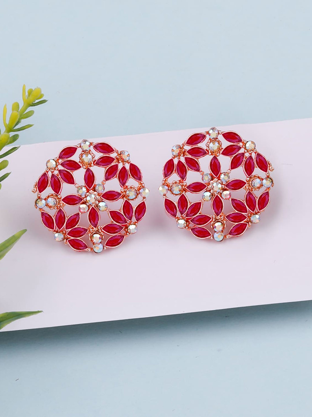 

Silver Shine Contemporary Studs Earrings, Gold
