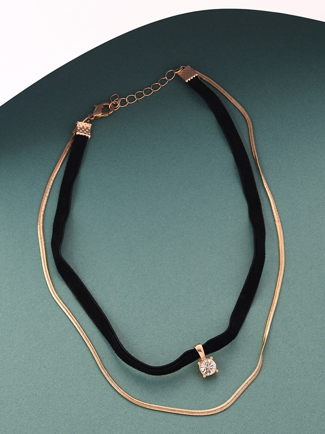 

Lilly & sparkle Gold-Plated Layered Choker Necklace