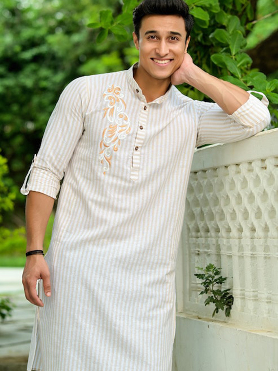 

Hatheli Band Collar Striped Thread Work Cotton Kurta, White