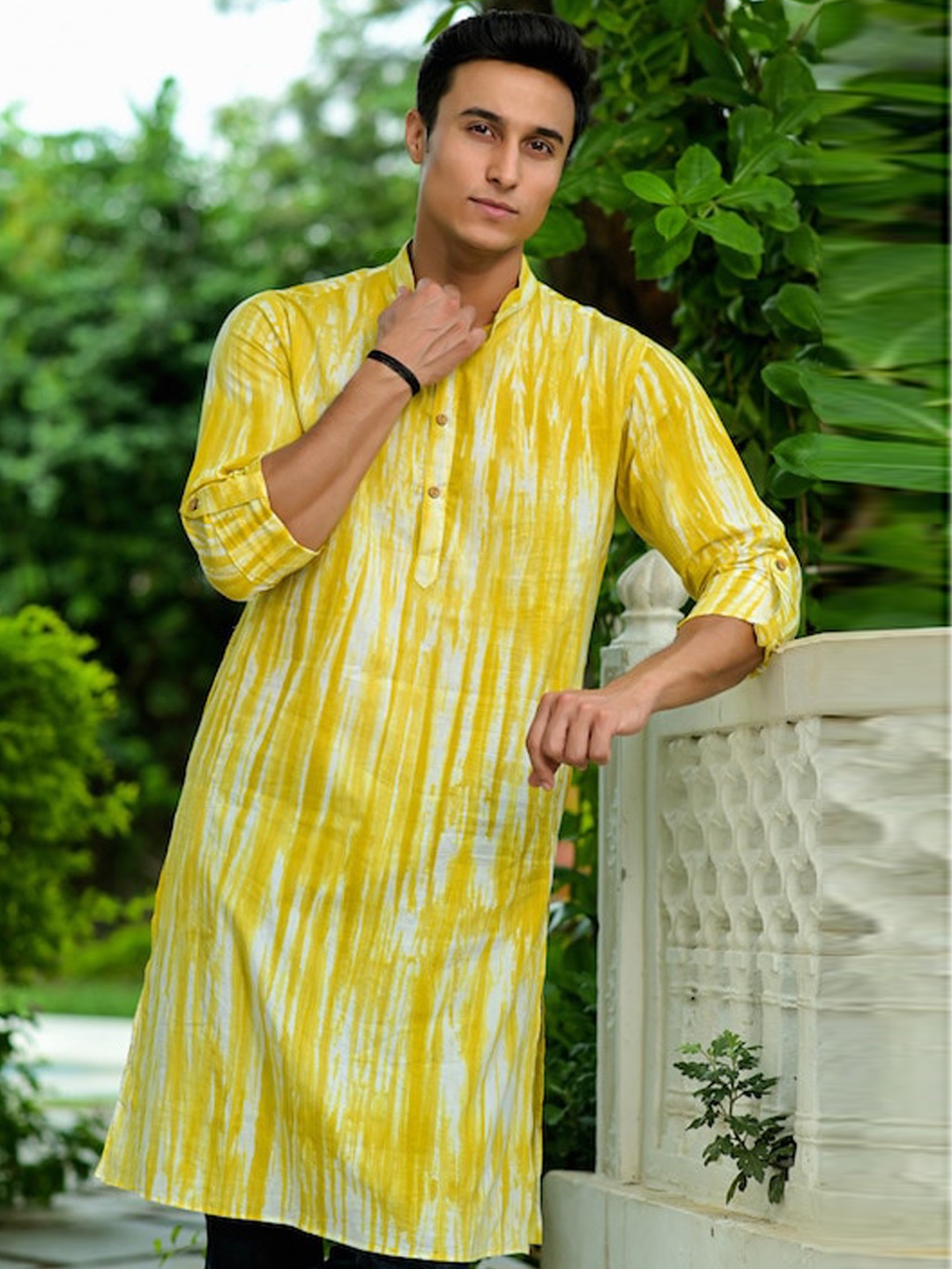 

Hatheli Band Collar Shibhori Cotton Straight Kurta, Yellow