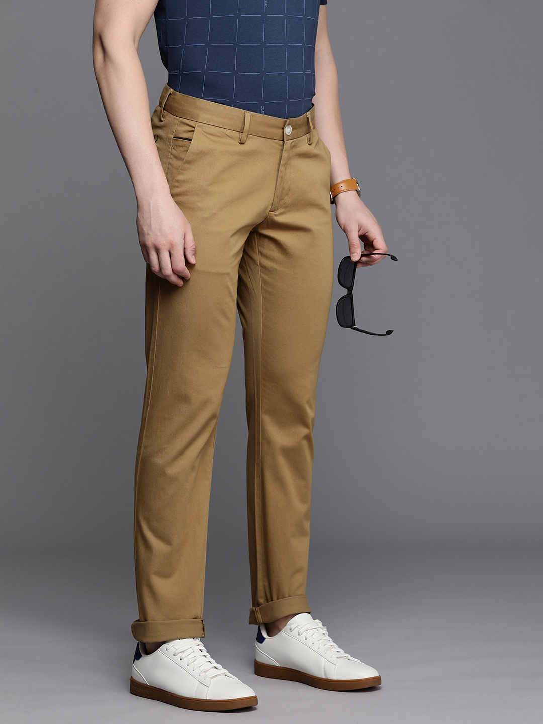 

Allen Solly Men Slim Fit Trousers, Brown