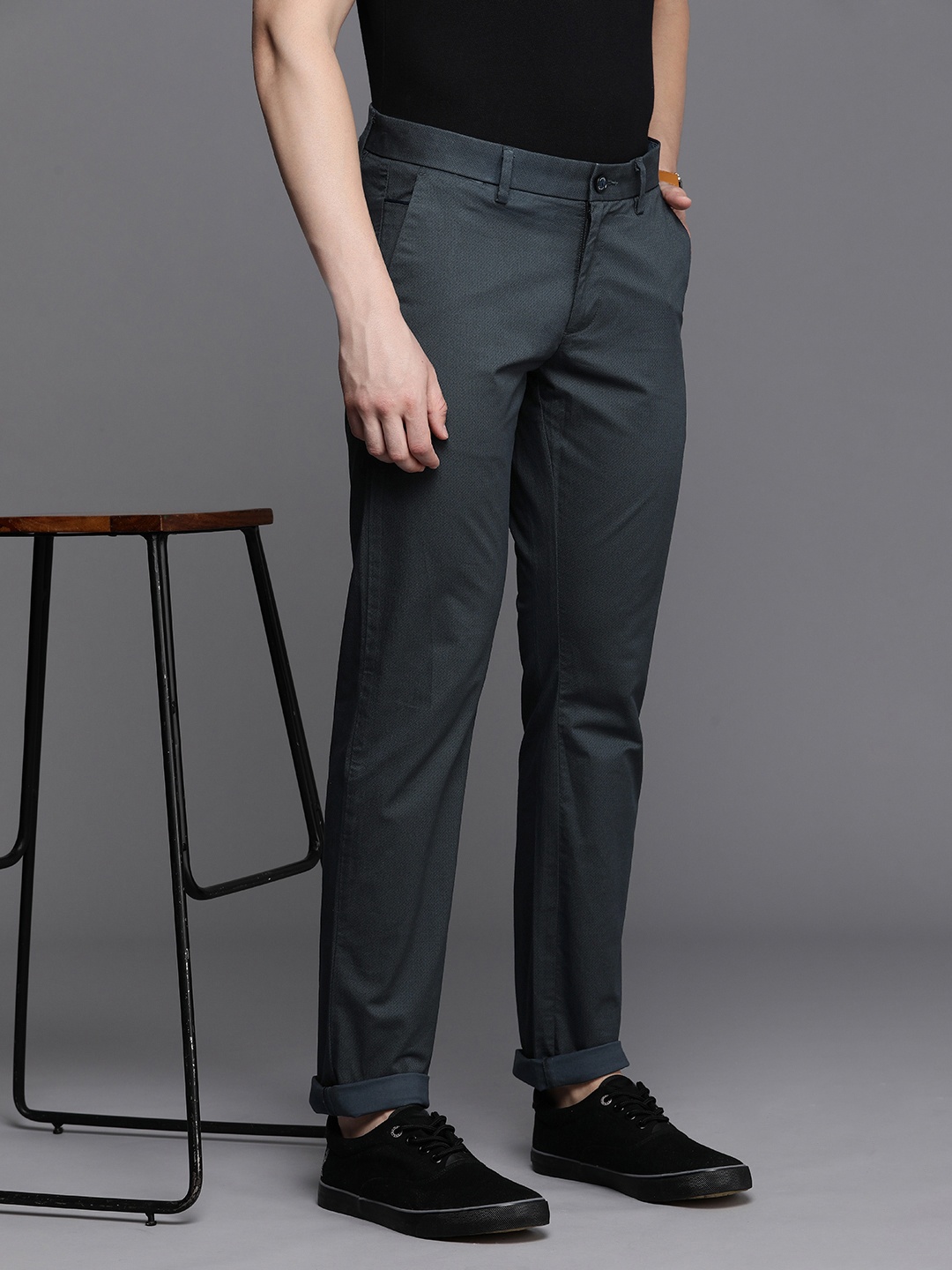 

Allen Solly Men Textured Slim Fit Trousers, Navy blue