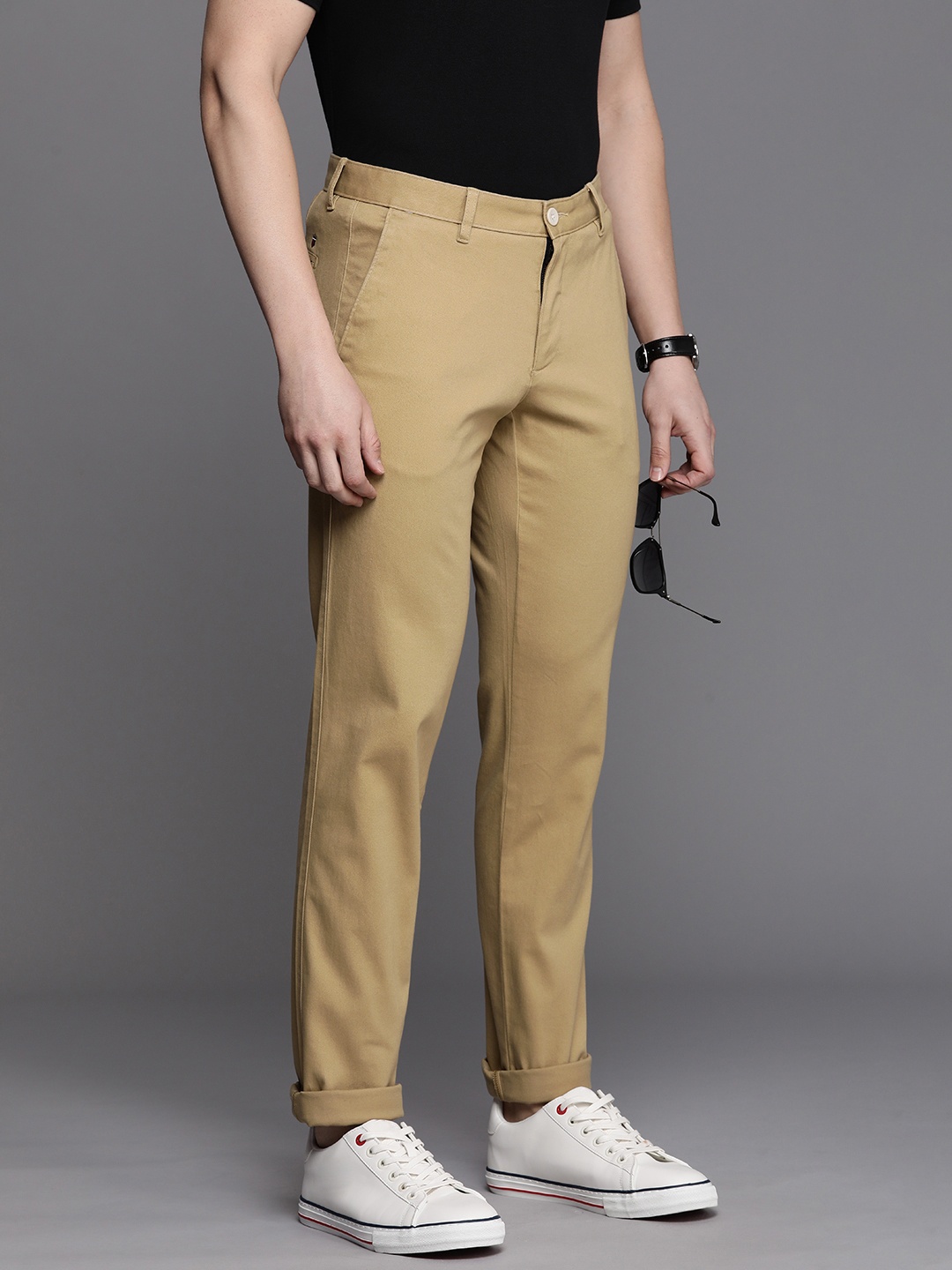 

Louis Philippe Sport Men Slim Fit Chinos Trousers, Khaki