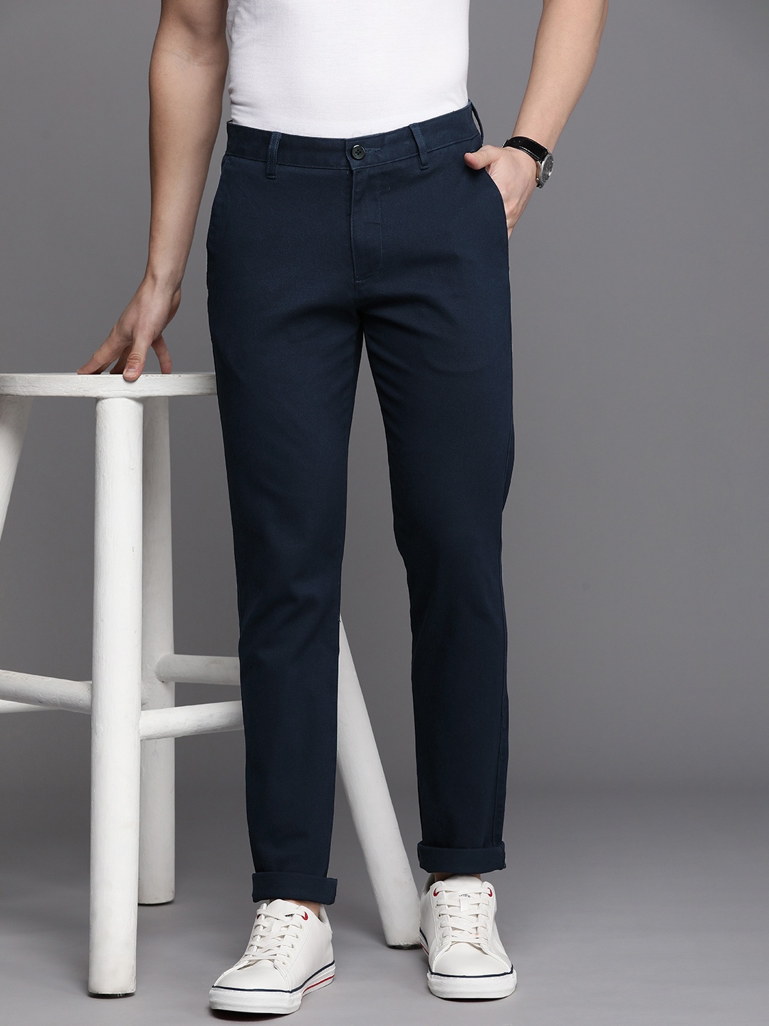 

Louis Philippe Sport Men Slim Fit Chinos Trousers, Navy blue