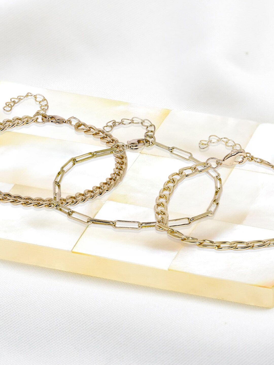 

OOMPH Set Of 3 Gold-Plated Chain Multi Layer Link Bracelet