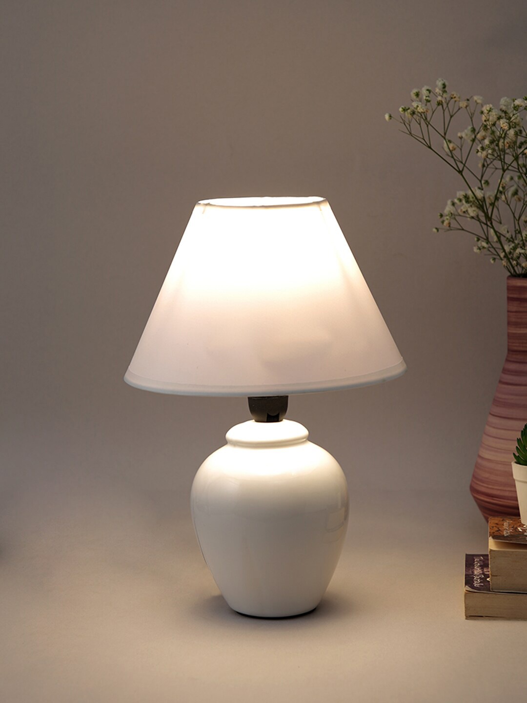 

TAYHAA White Glazed Ceramic Table Lamp