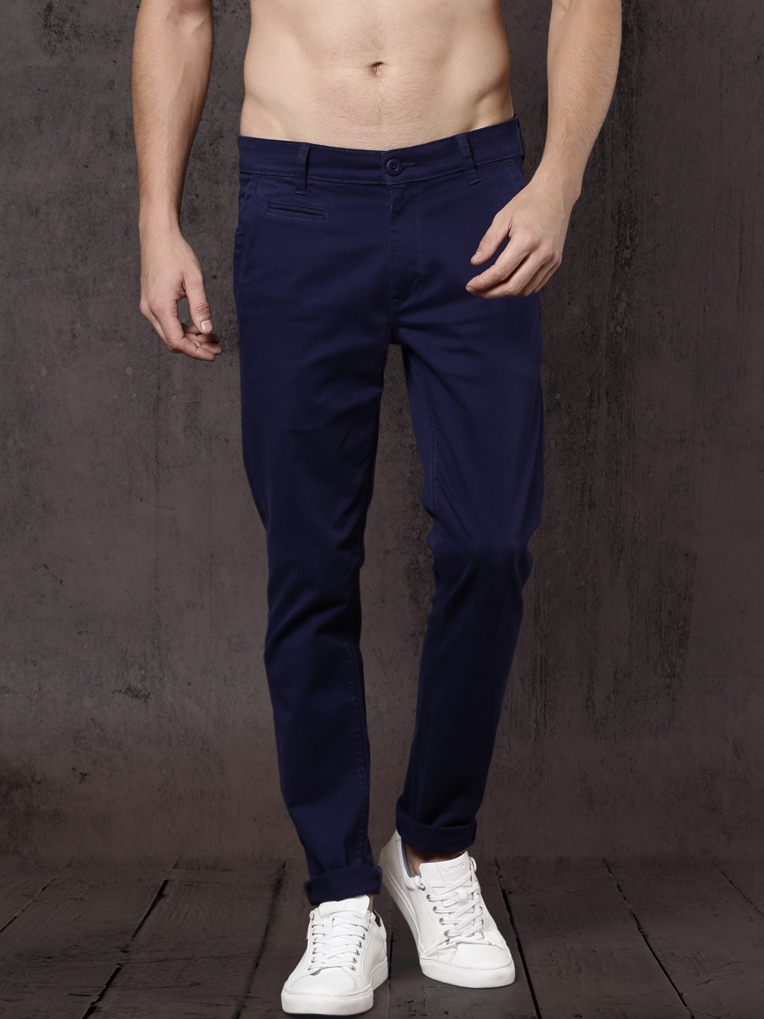 

Roadster Time Travlr Men Navy Blue Slim Fit RegularChinos