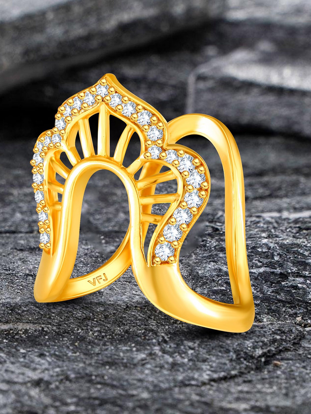 

Vighnaharta Gold-Plated Cubic Zirconia-Studded Ghoda Vanki Ring