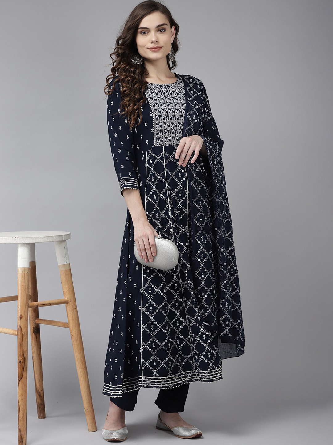 

Indo Era Black & White Floral Embroidered Kurta With Trousers & Dupatta