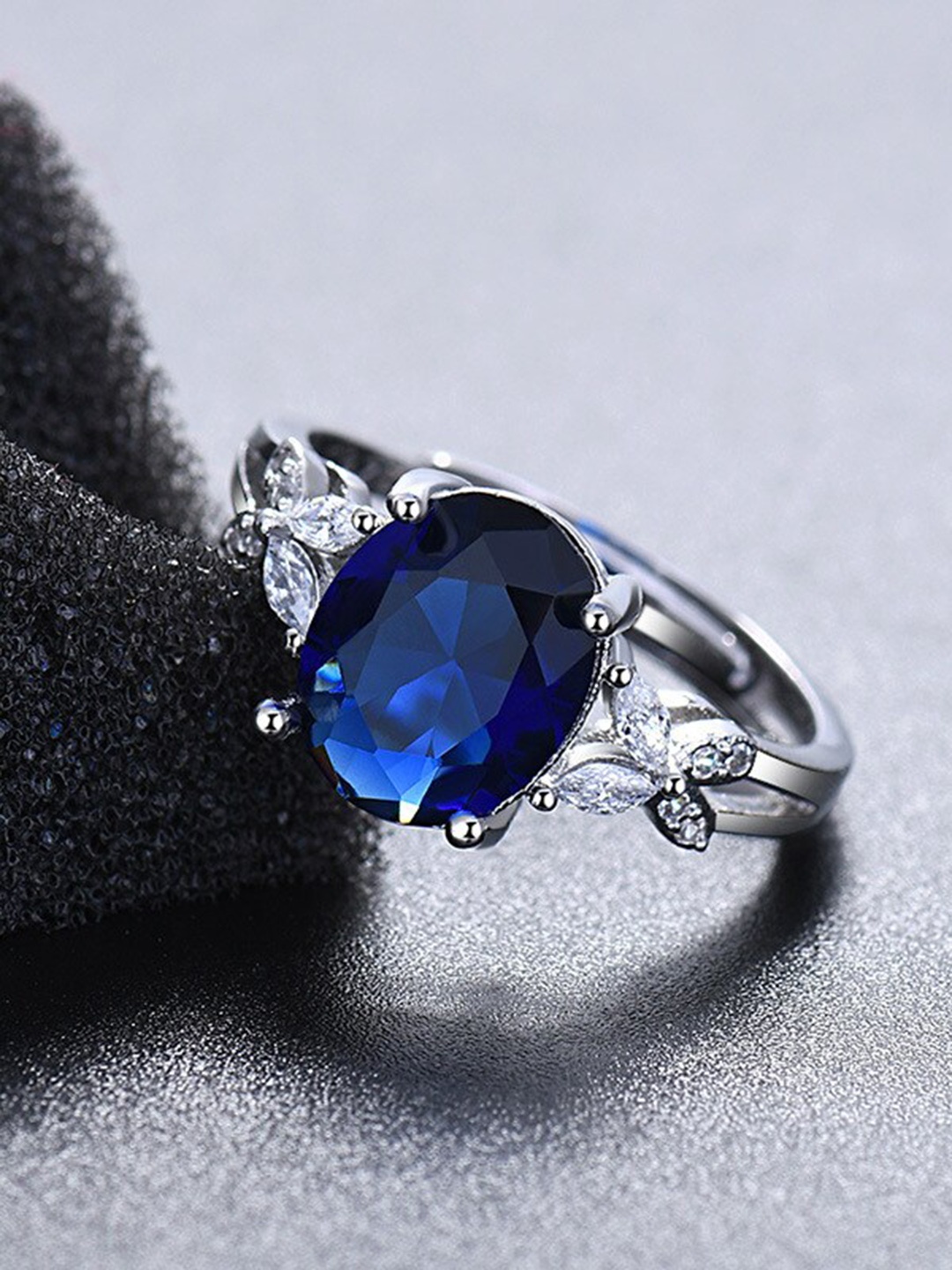 

MYKI Silver-Plated CZ Studded Georgeous Finger Ring