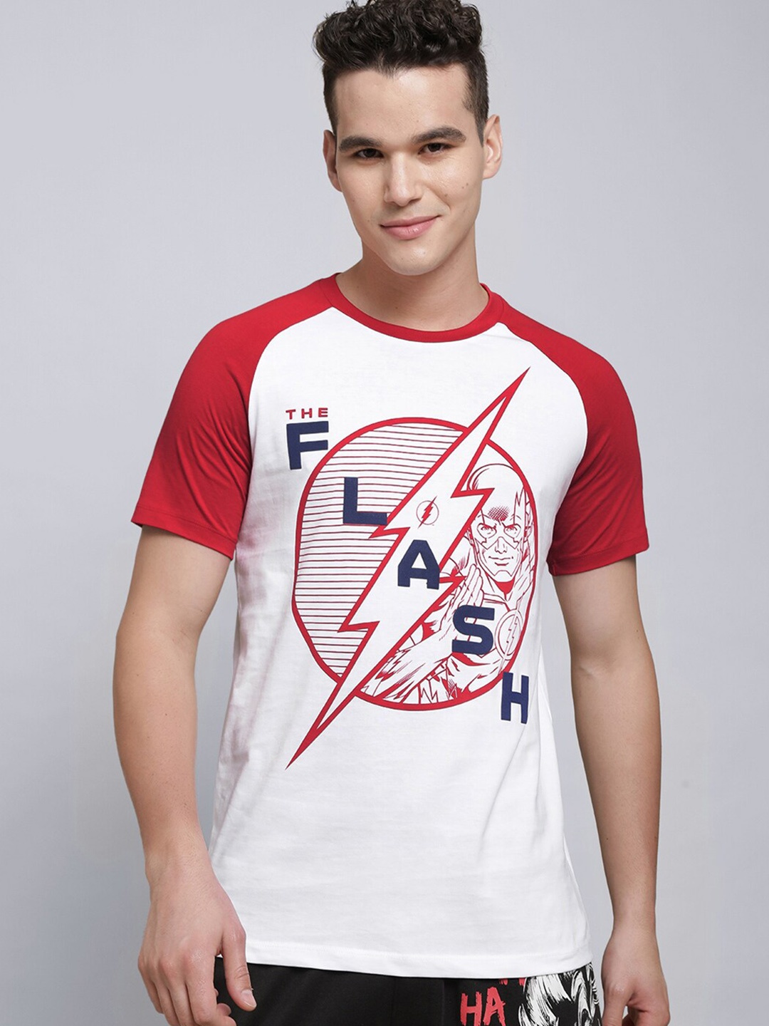 

Free Authority Flash Printed Reglan Sleeves Tshirt, White